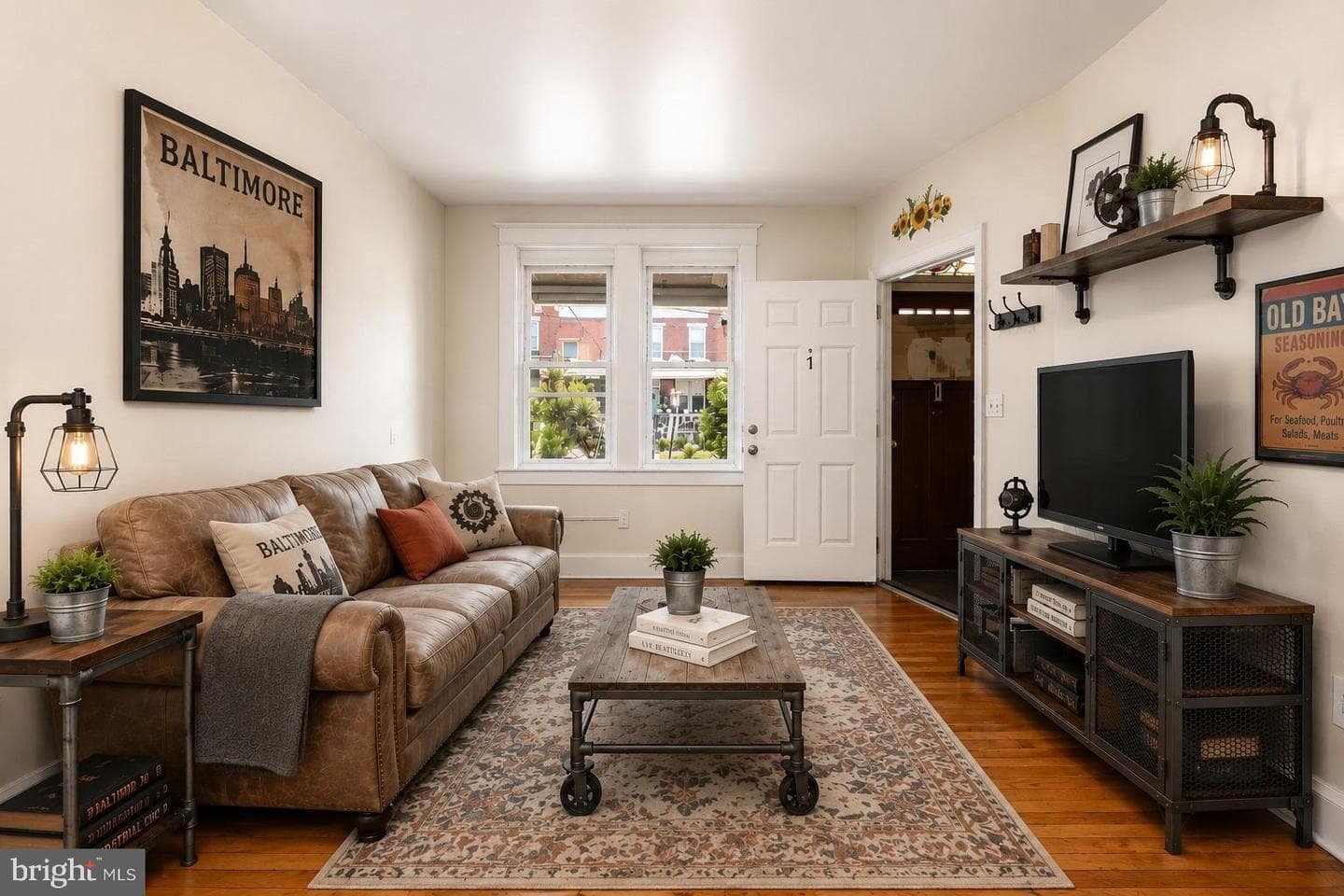 808 Ponca Street photo 3