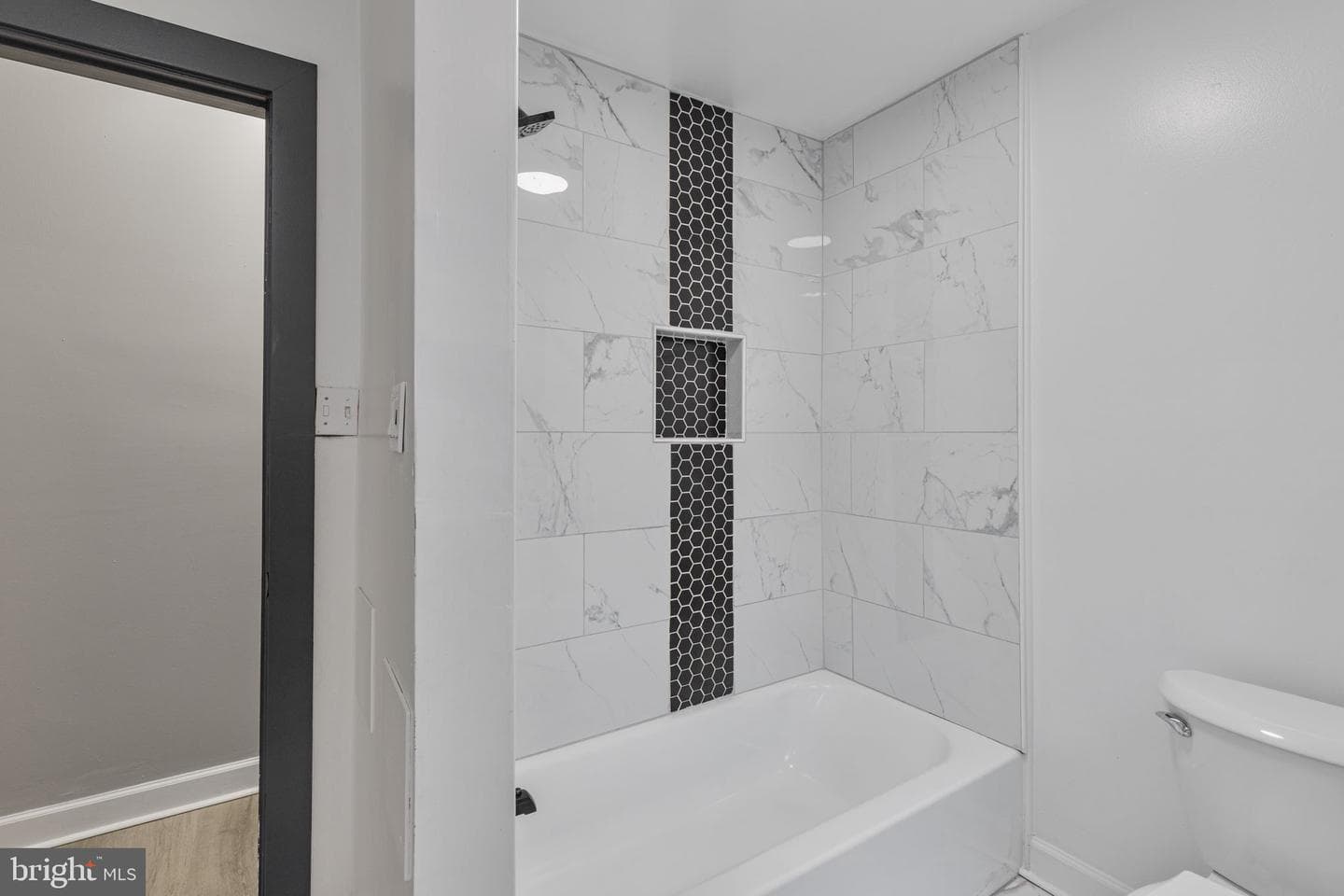 2532 Harford Road photo 17