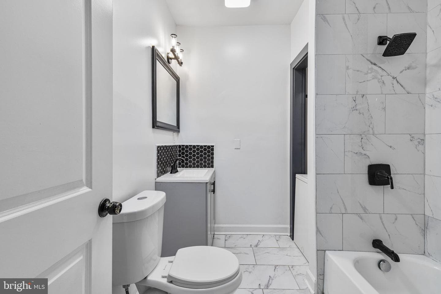 2532 Harford Road photo 18