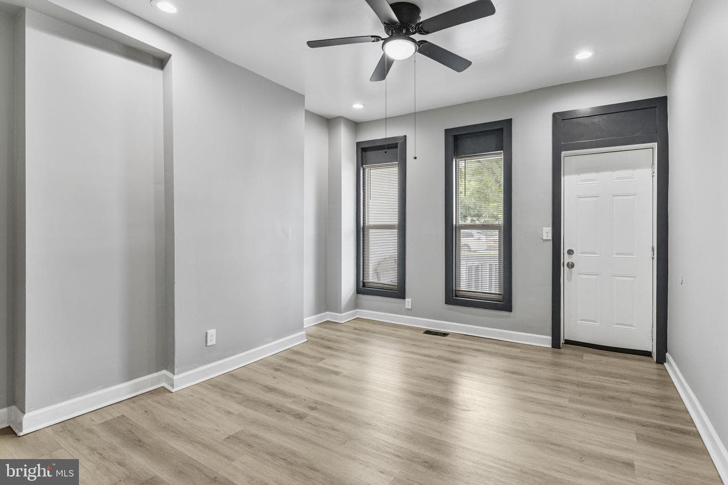 2532 Harford Road photo 5