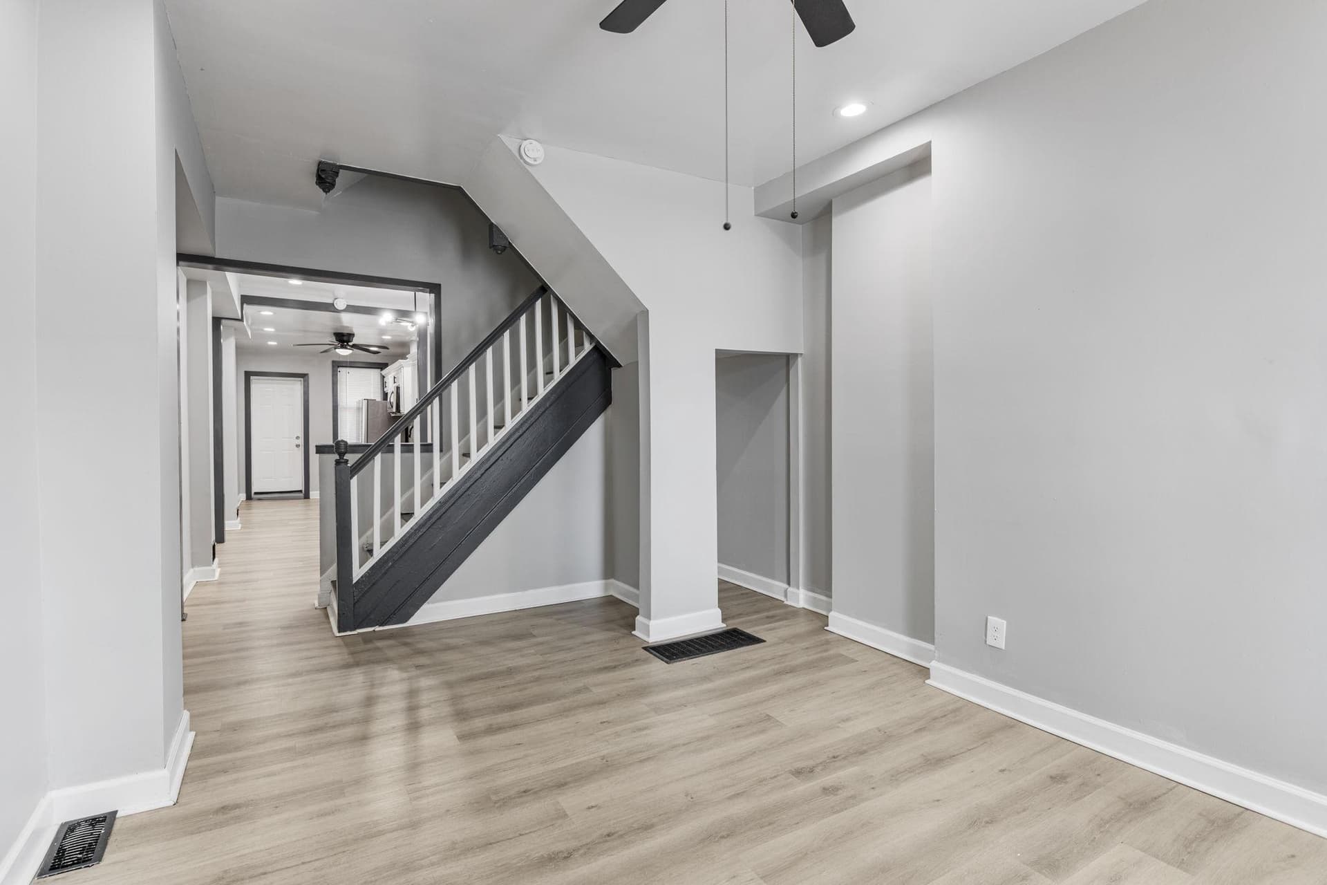 2532 Harford Road photo 7