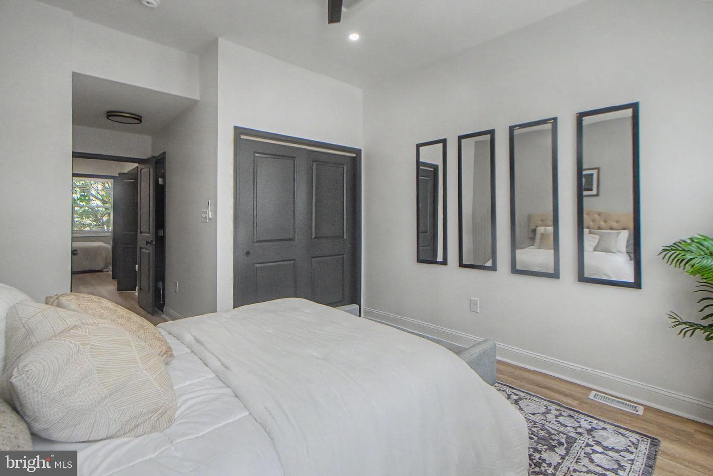 2106 Cliftwood Avenue photo 14