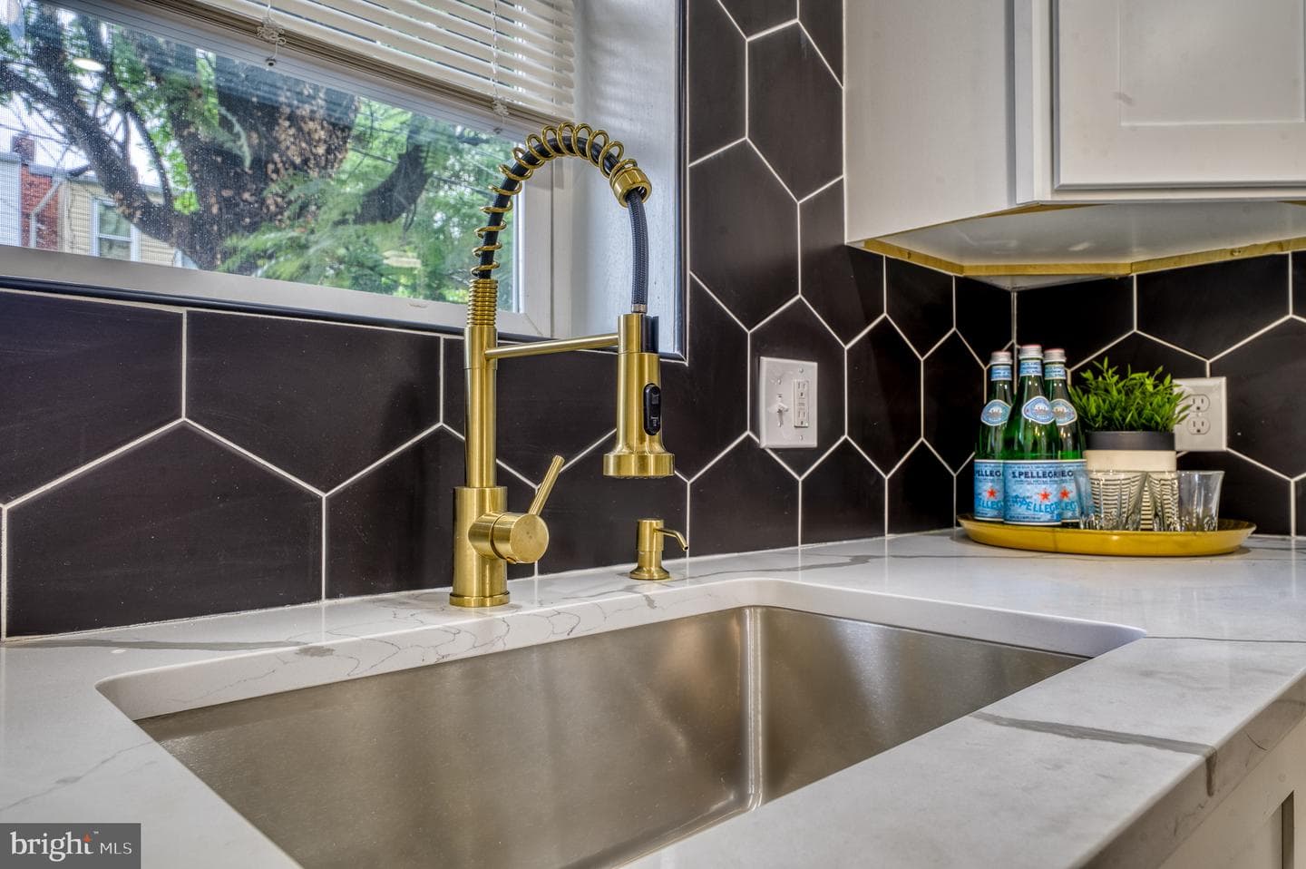 2106 Cliftwood Avenue photo 53