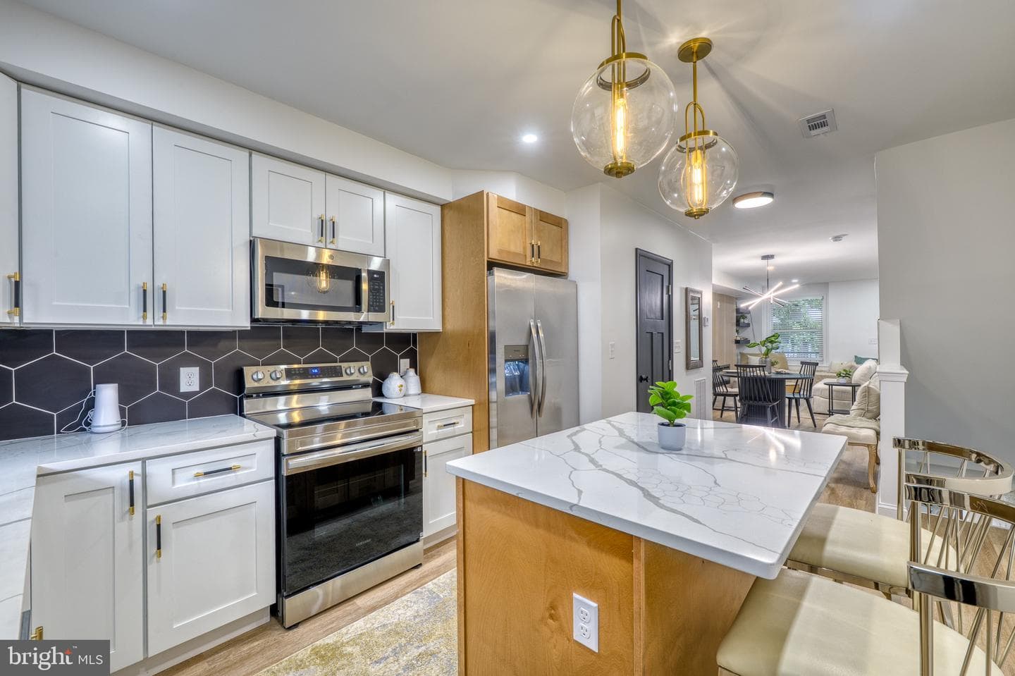 2106 Cliftwood Avenue photo 58