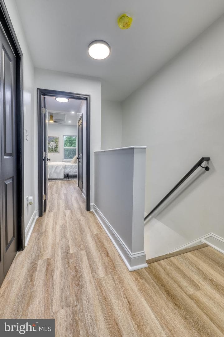 2106 Cliftwood Avenue photo 76
