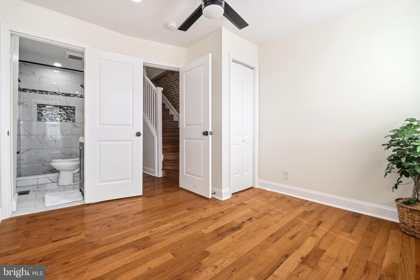 404 N Robinson Street photo 12