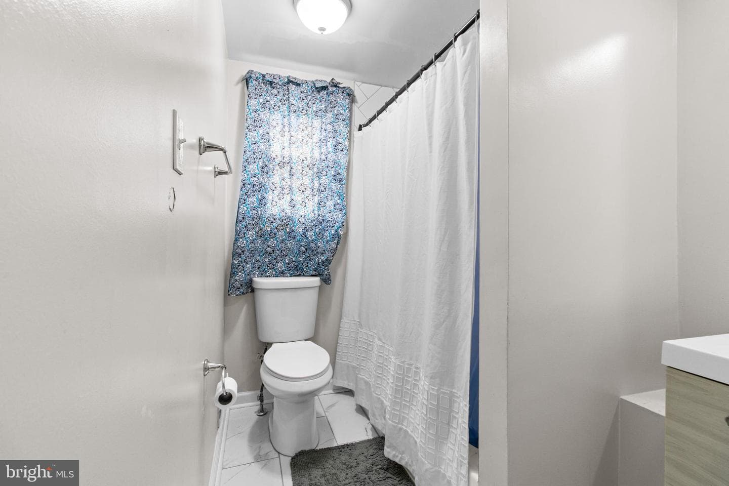 5806 Arizona Avenue photo 18