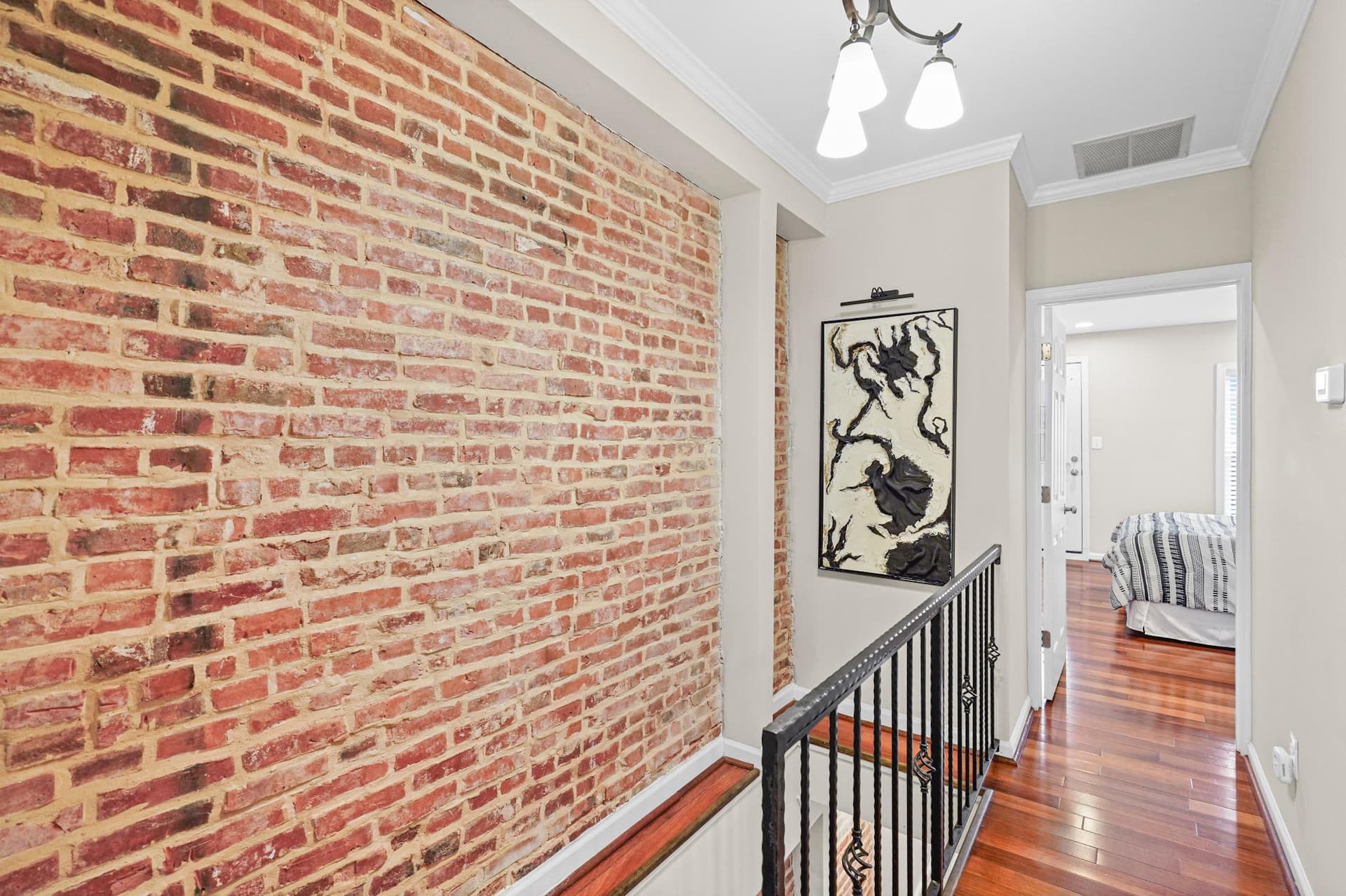 1411 W Ostend Street photo 18