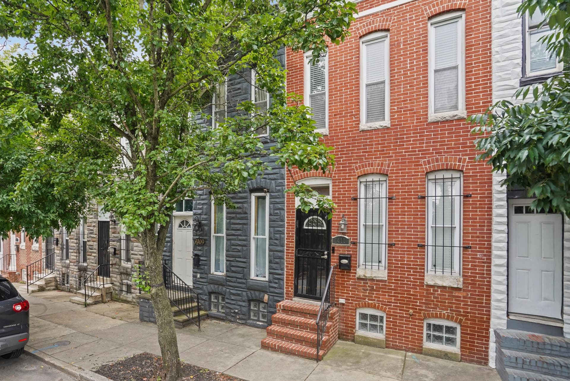 1411 W Ostend Street photo 4