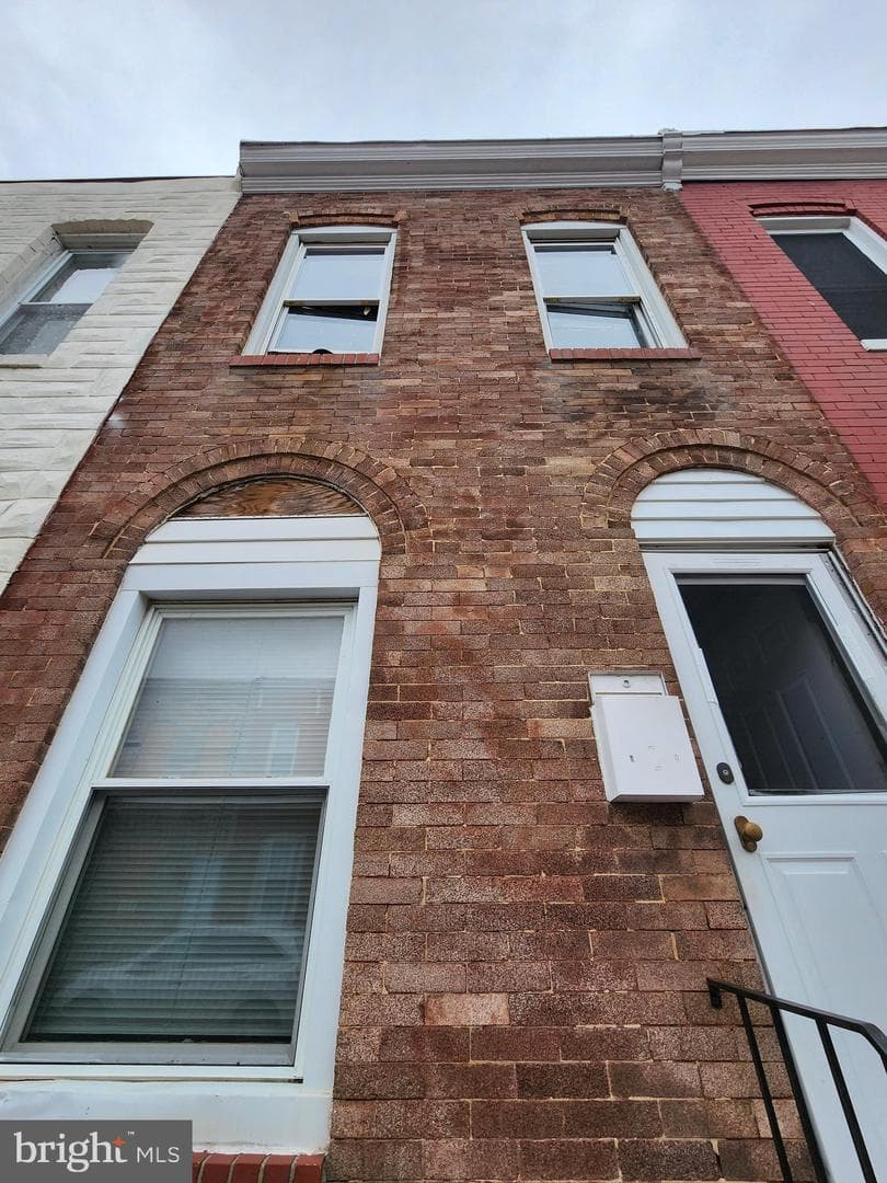 1333 Sargeant Street photo 6