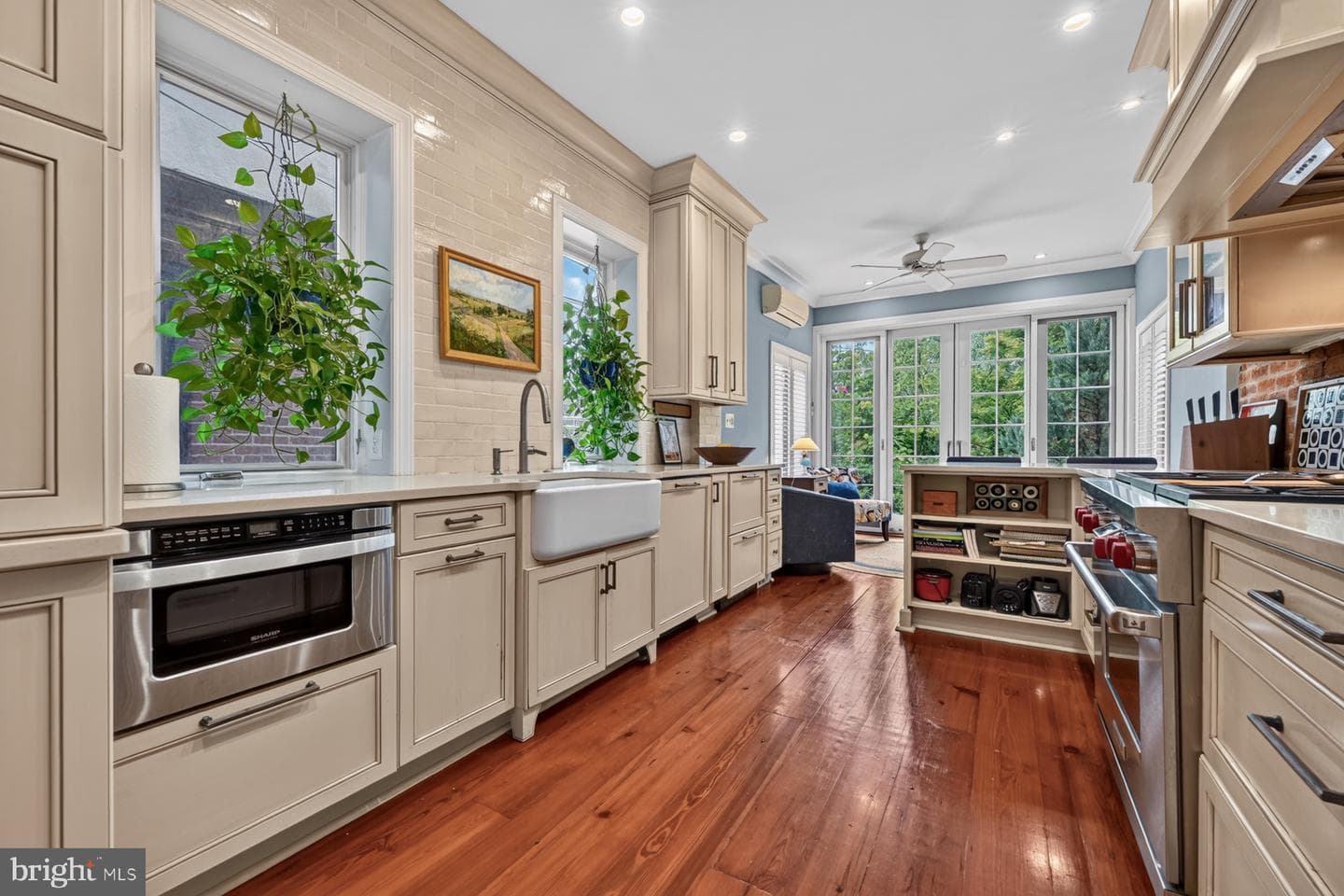 116 E Montgomery Street photo 5