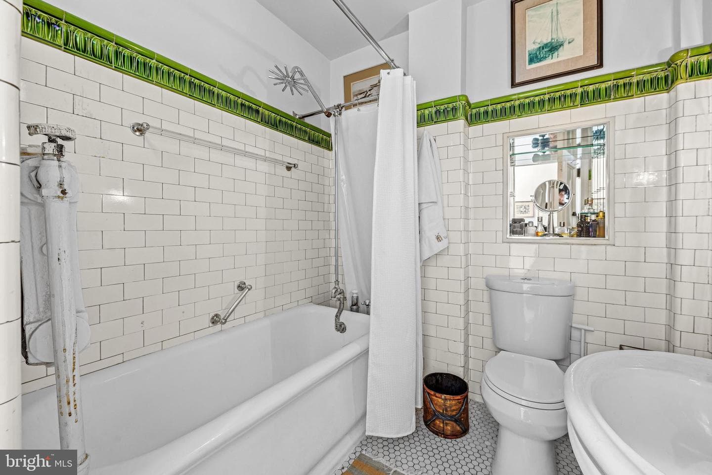 700 Washington Place #3a photo 30