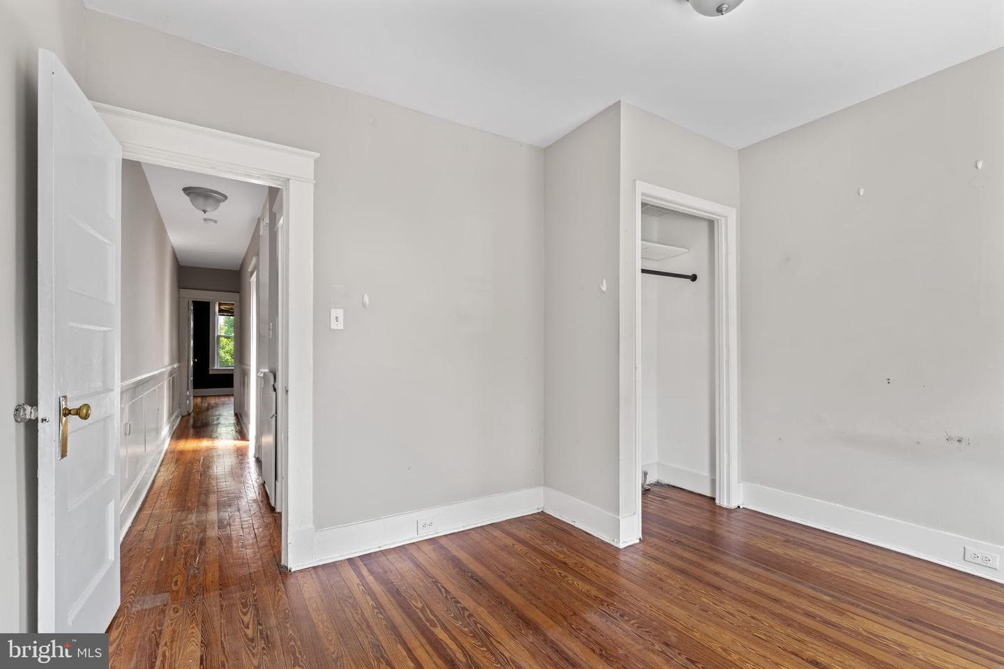 805 W 38th Street W photo 20