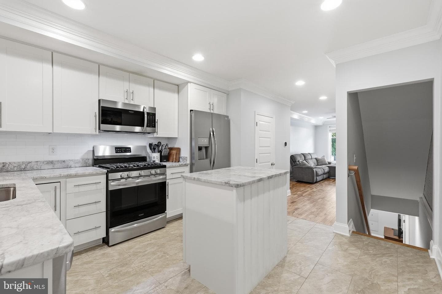 333 S Clinton Street S photo 7
