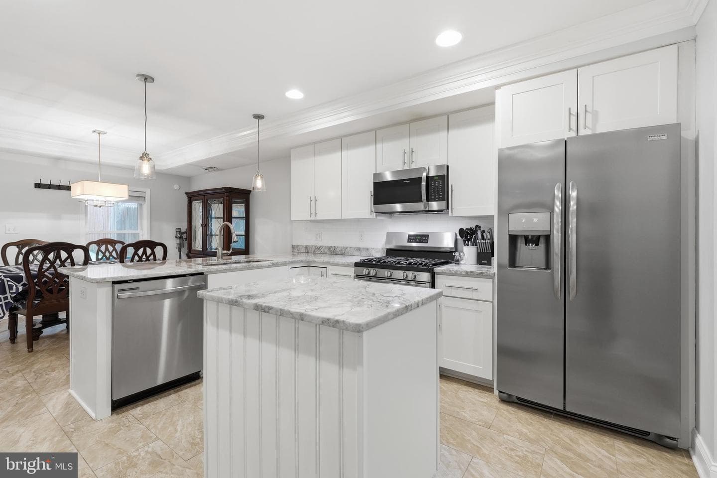 333 S Clinton Street S photo 8