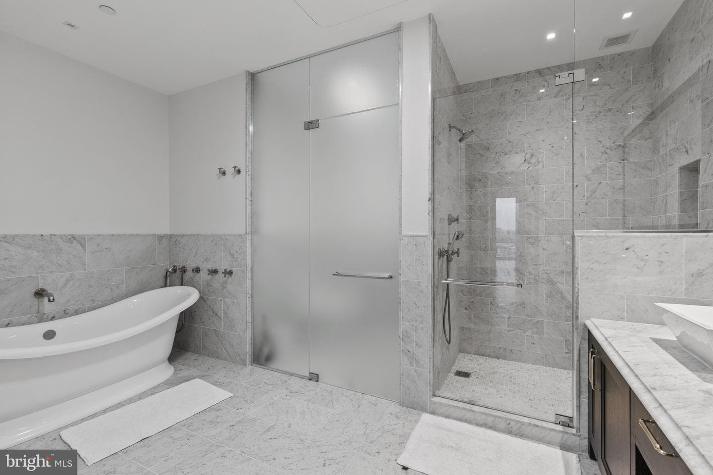 300 International Drive #2303 photo 34