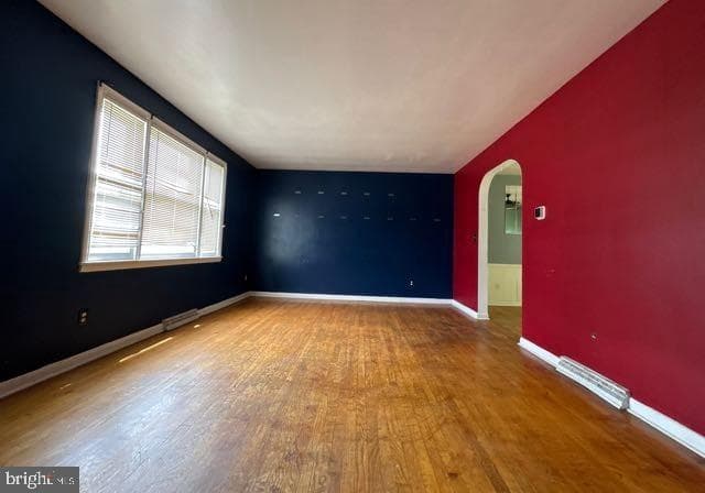 5922 Arizona Avenue photo 3