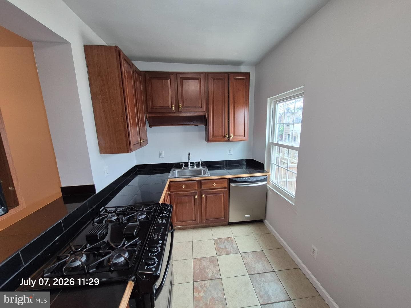 426 N Linwood Avenue photo 10