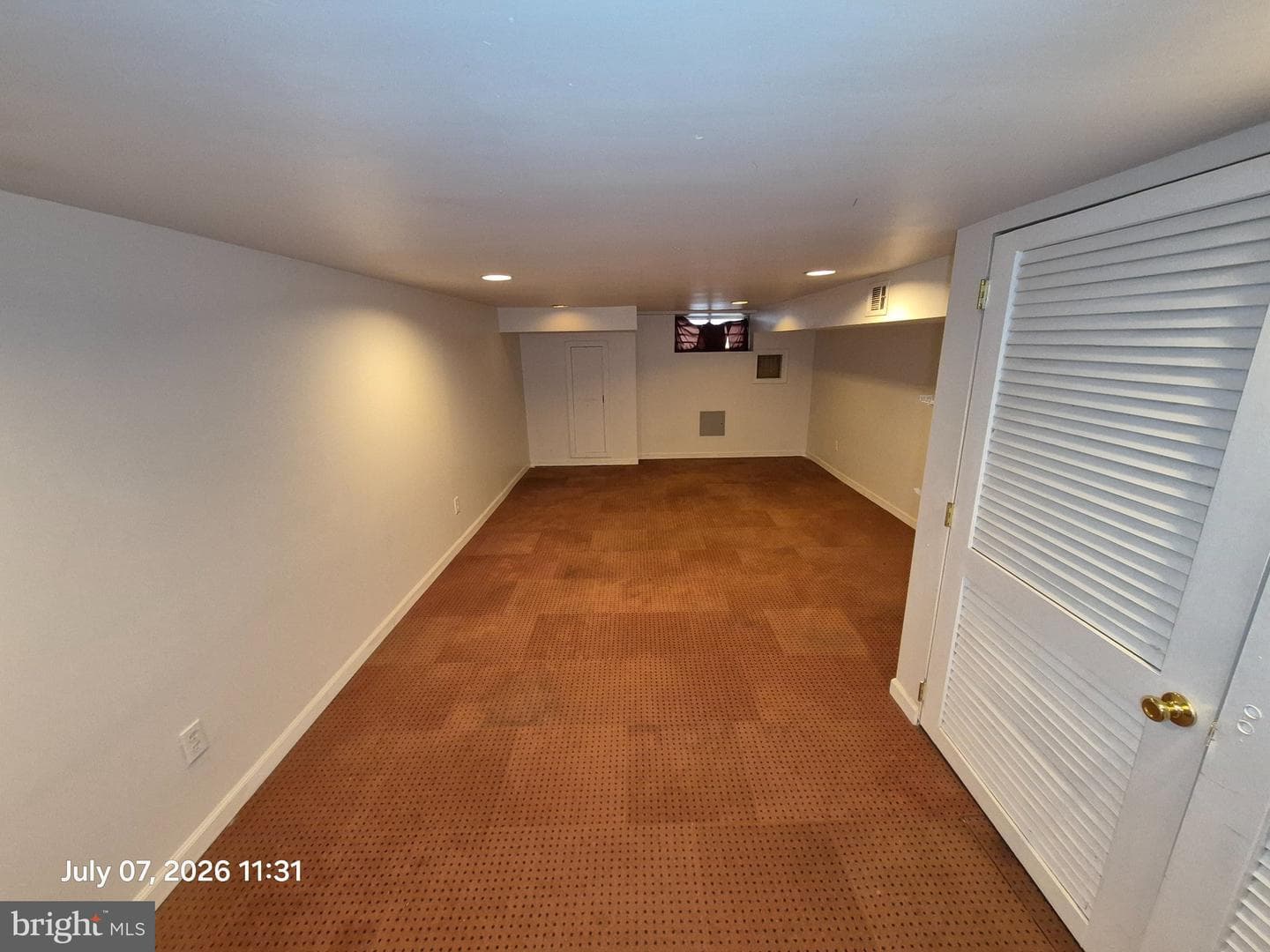 426 N Linwood Avenue photo 33