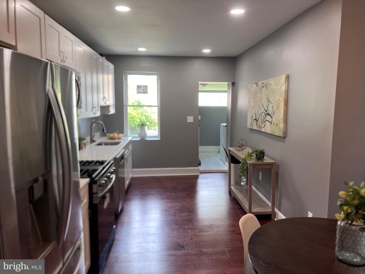 1512 W Pratt Street photo 4