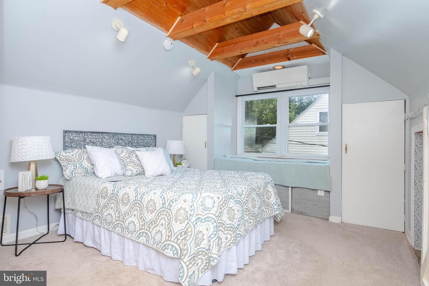 7719 Daniels Avenue photo 23