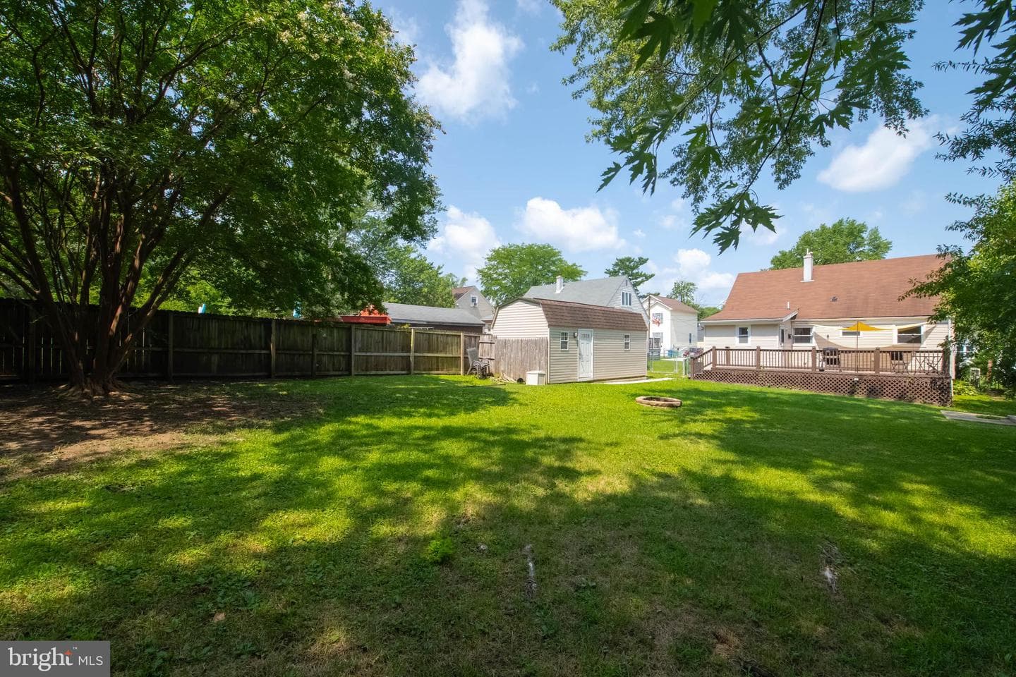7719 Daniels Avenue photo 35