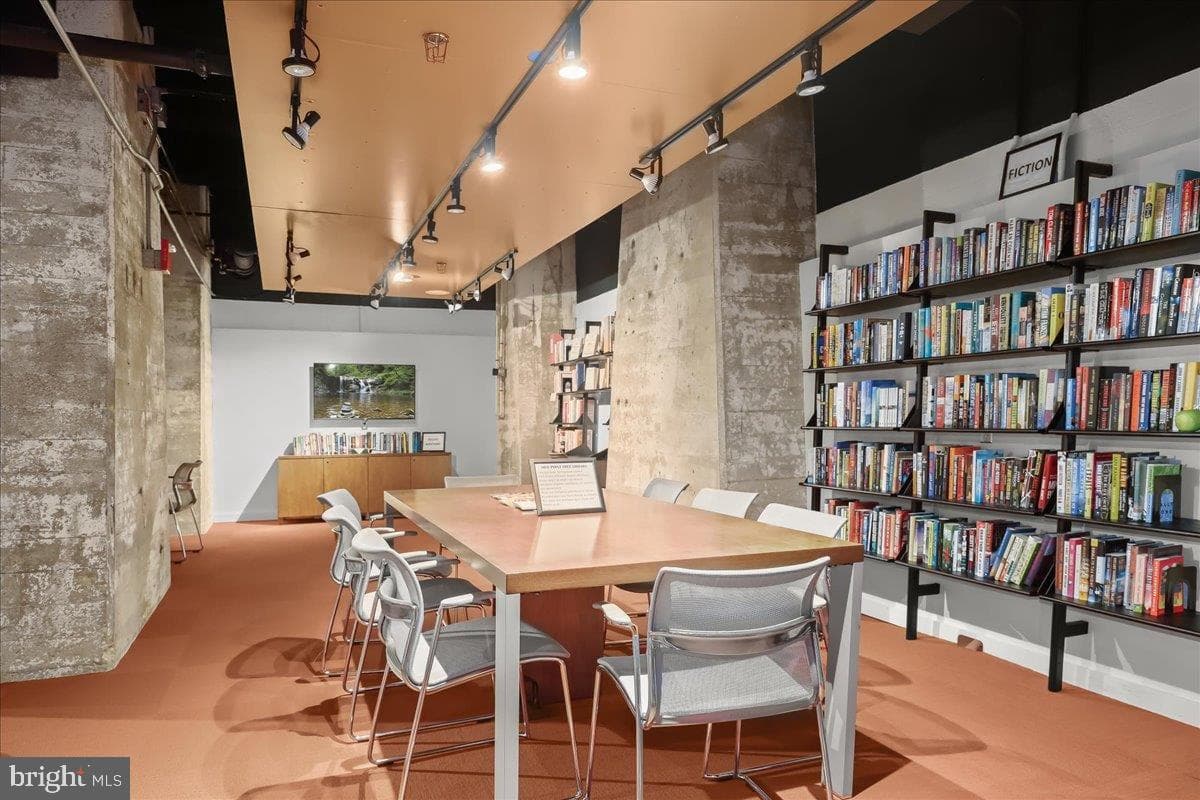 1200 Steuart Street #625 photo 51