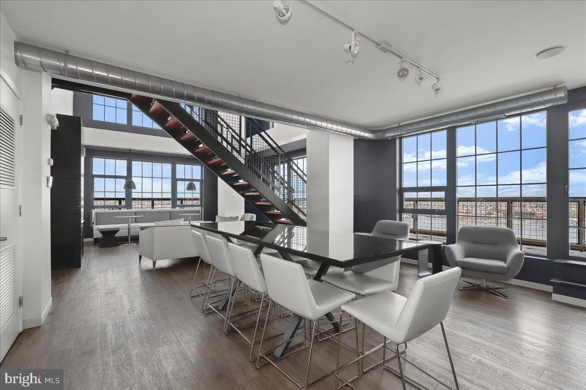 1200 Steuart Street #625 photo 54