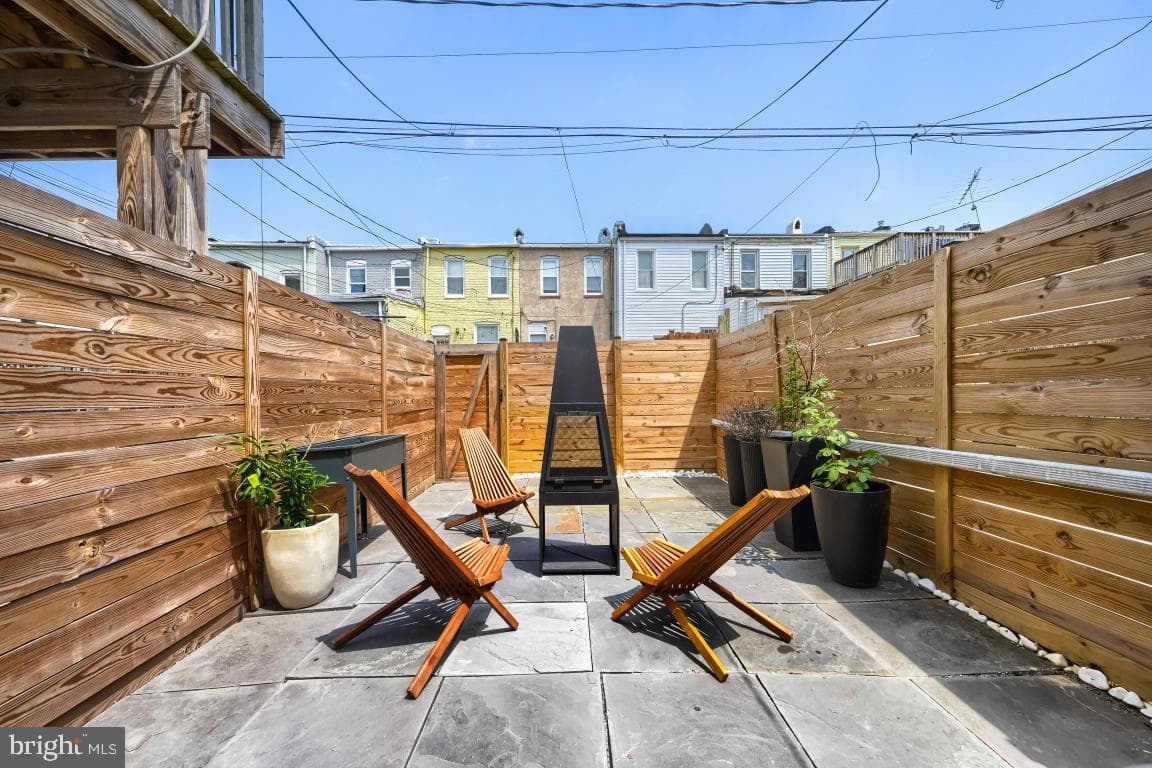 7 S Robinson Street photo 26