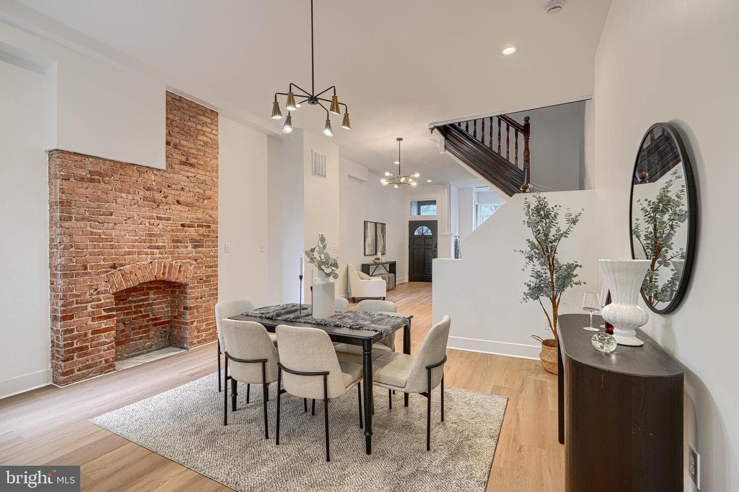 2118 Bolton Street photo 12