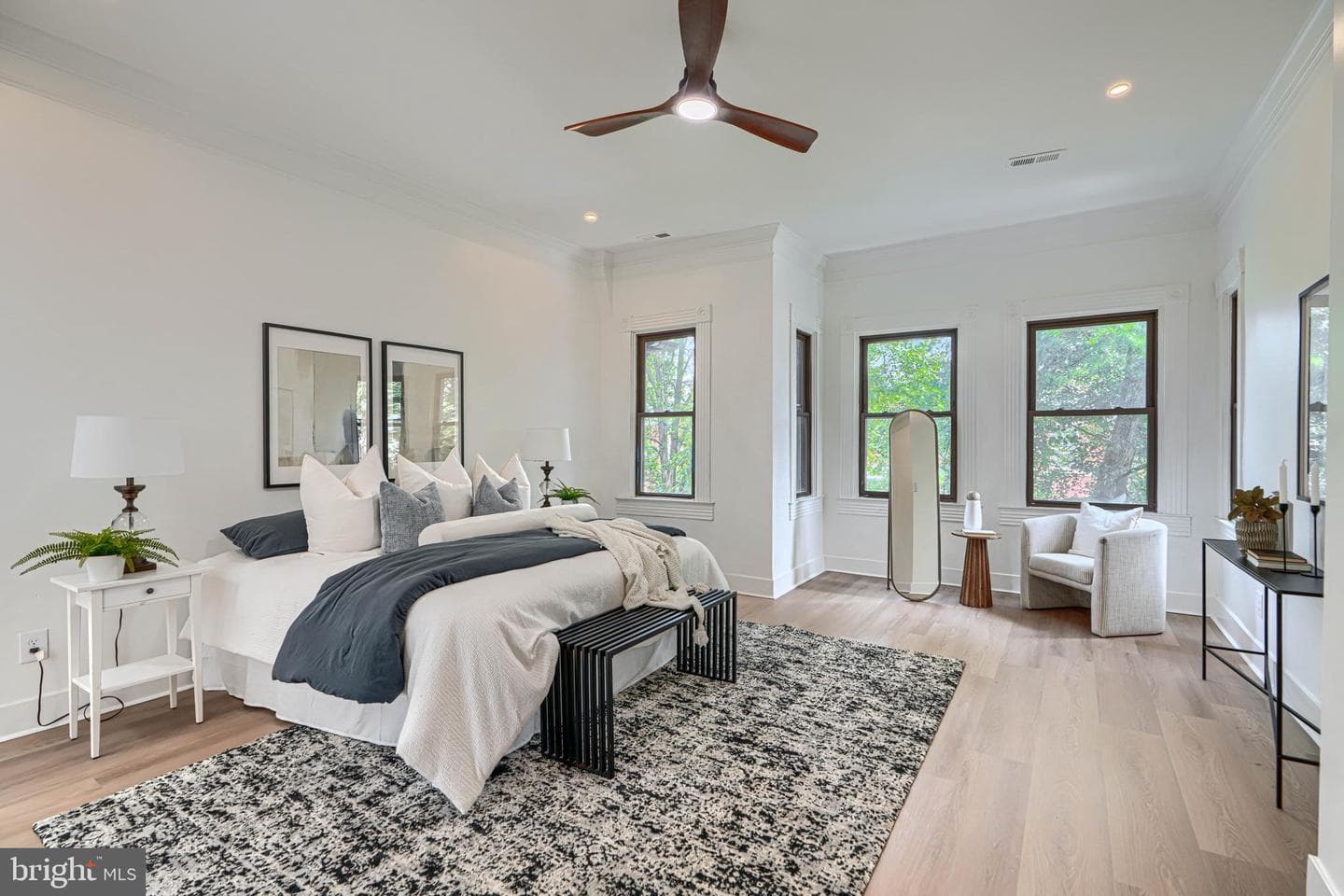 2118 Bolton Street photo 24