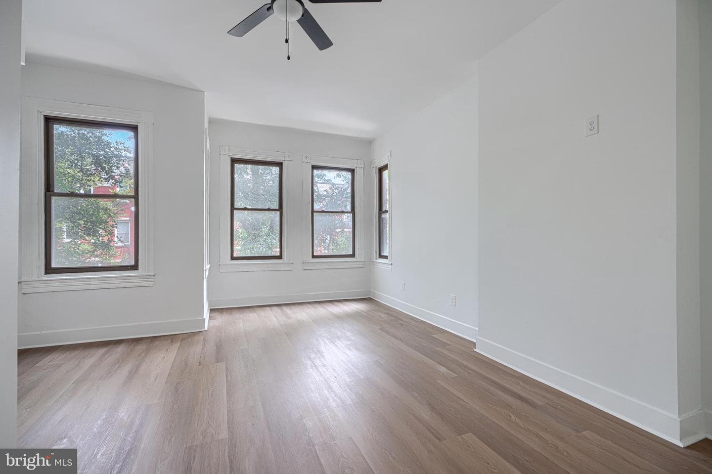 2118 Bolton Street photo 33