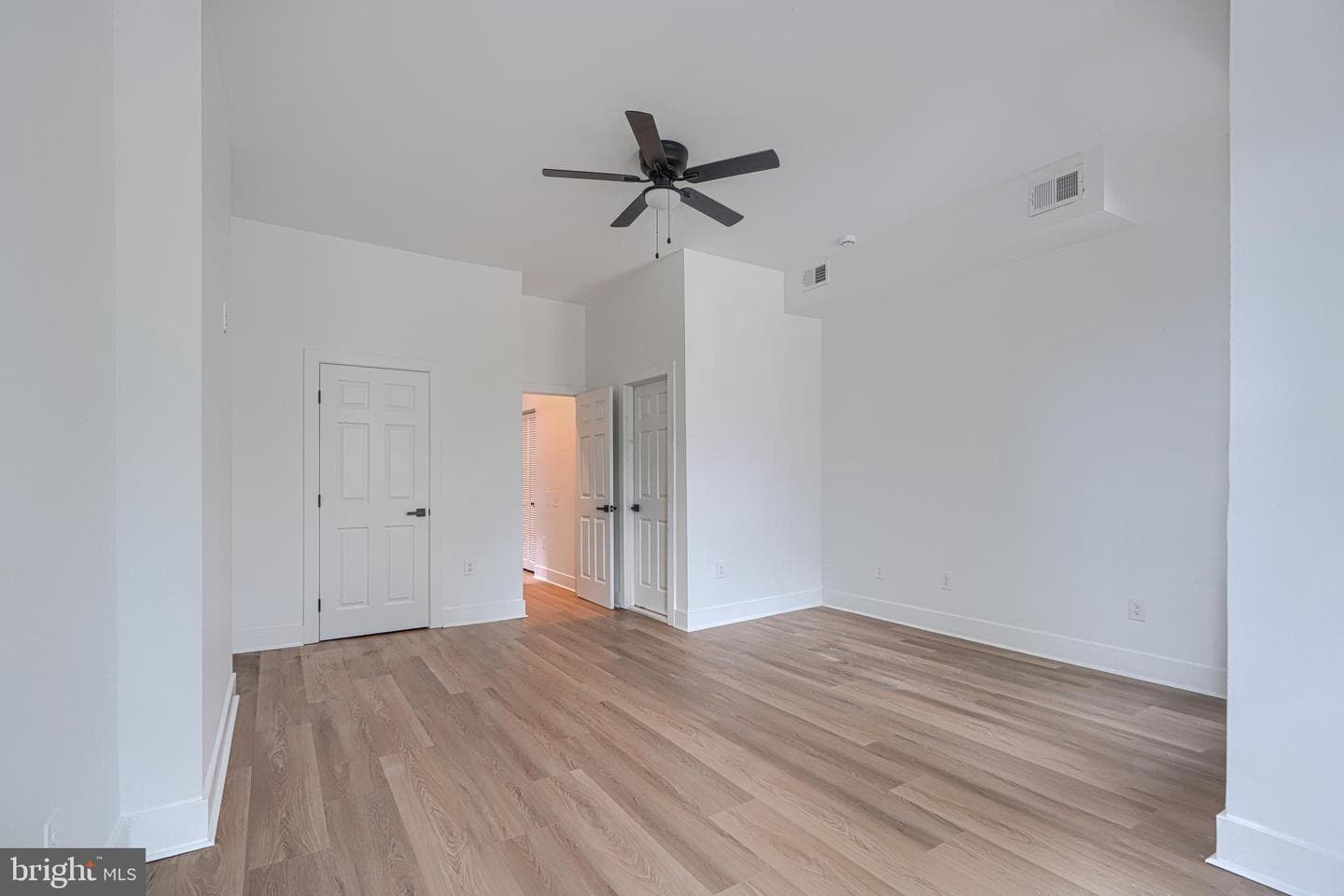 2118 Bolton Street photo 34