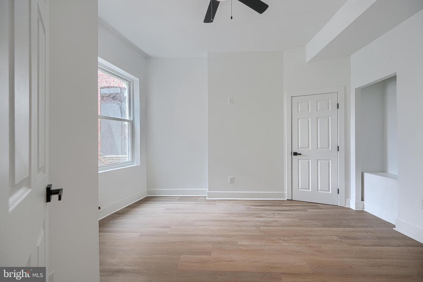 2118 Bolton Street photo 39