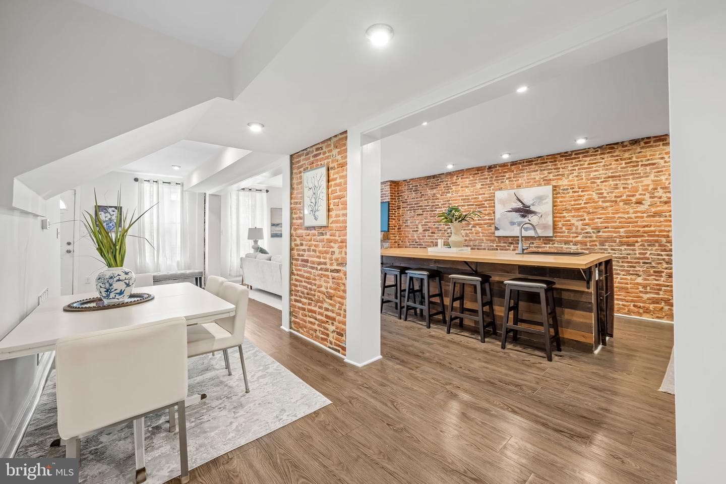 133 N Bradford Street N photo 12