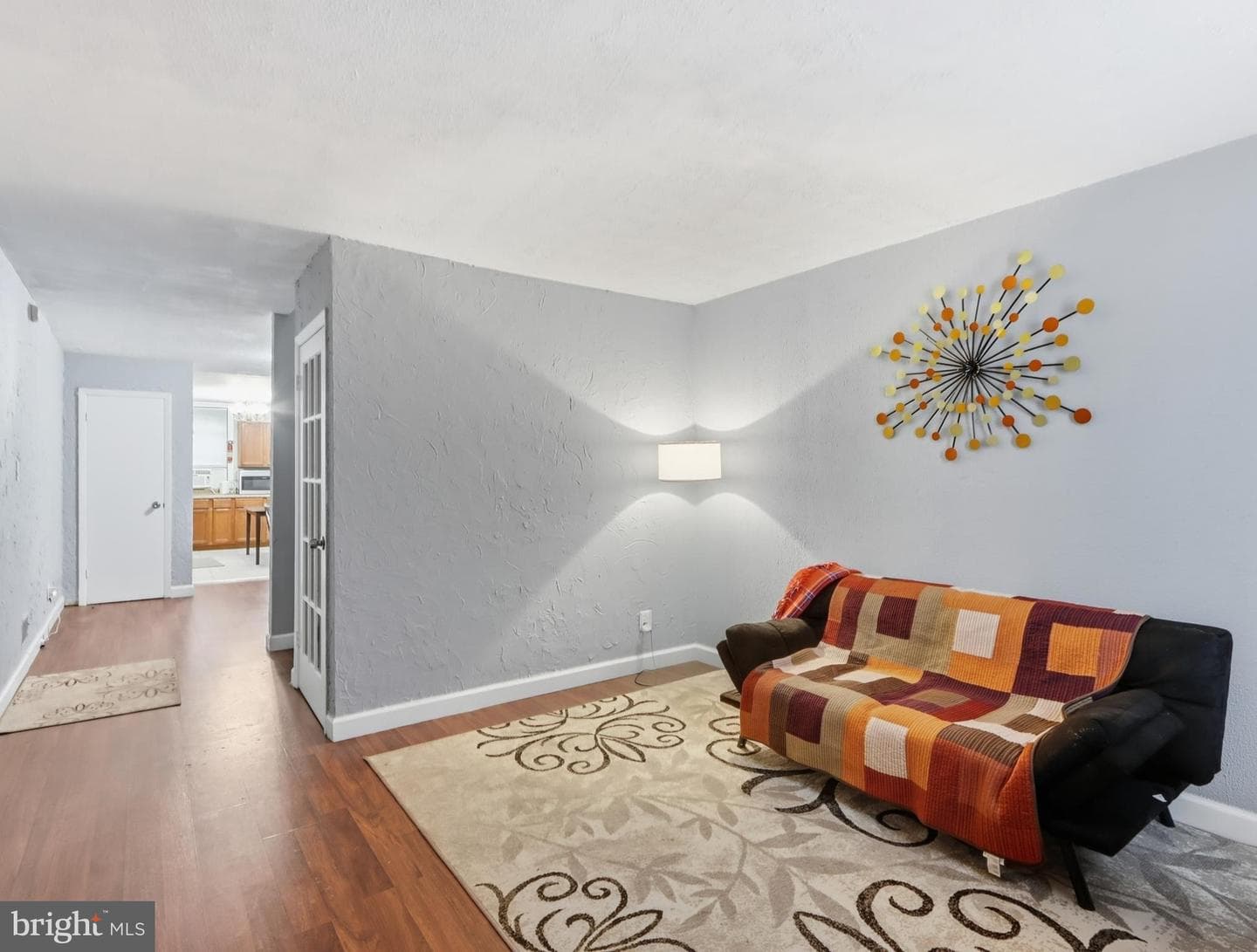 2423 Lauretta Avenue photo 4