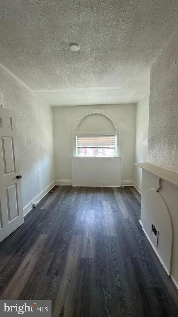 2124 Hollins Street photo 7