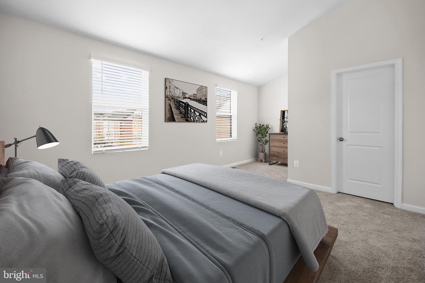 647 Mozart Way photo 22