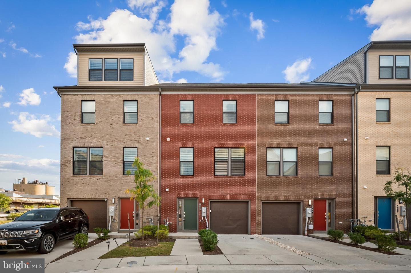 647 Mozart Way photo 3
