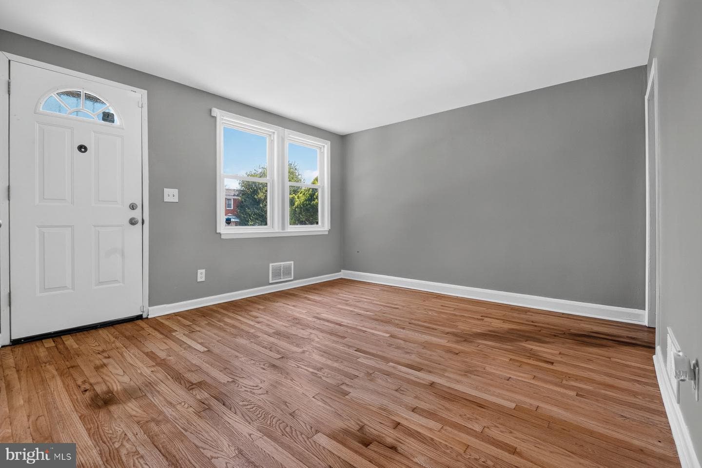 4113 Ardley Avenue photo 3