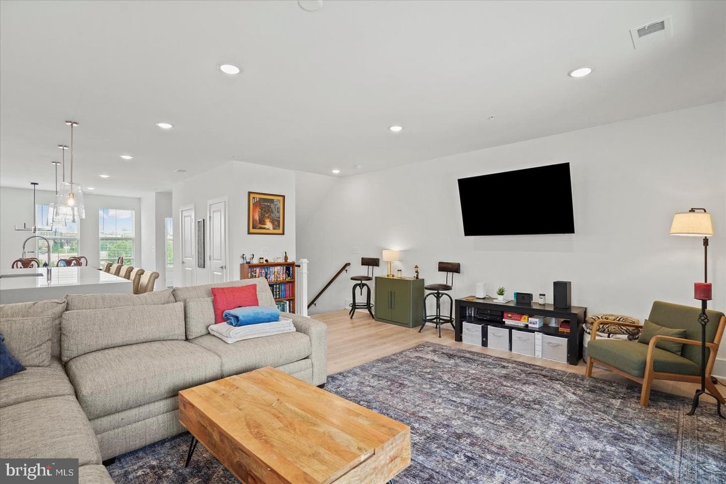 113b E Cromwell Street photo 10