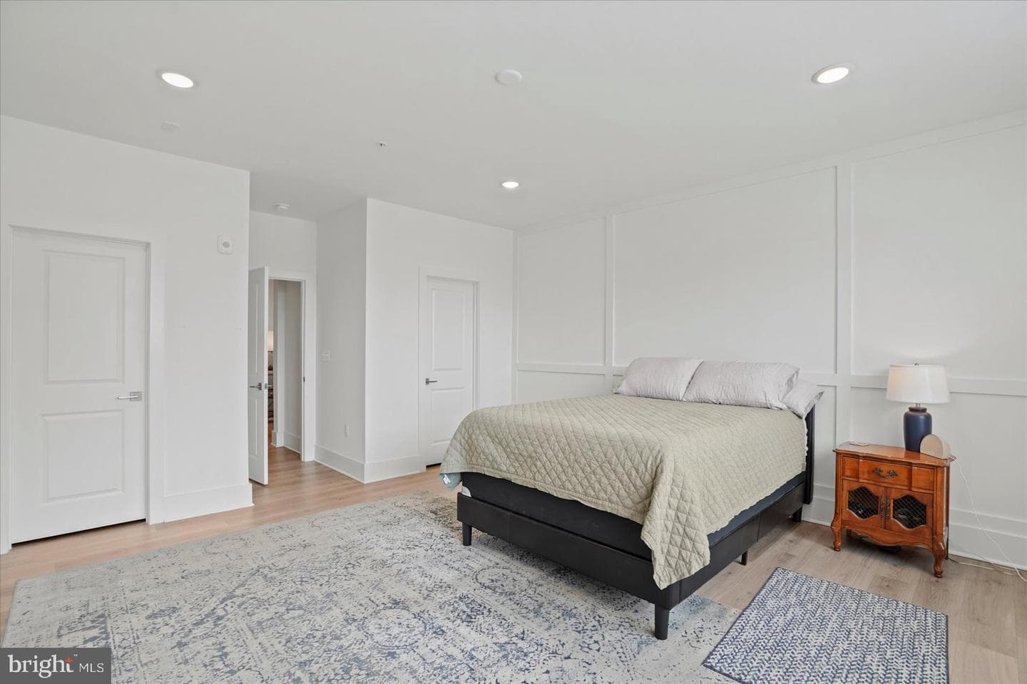 113b E Cromwell Street photo 17