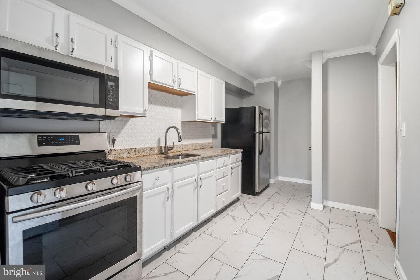 3512 Cardenas Avenue photo 7