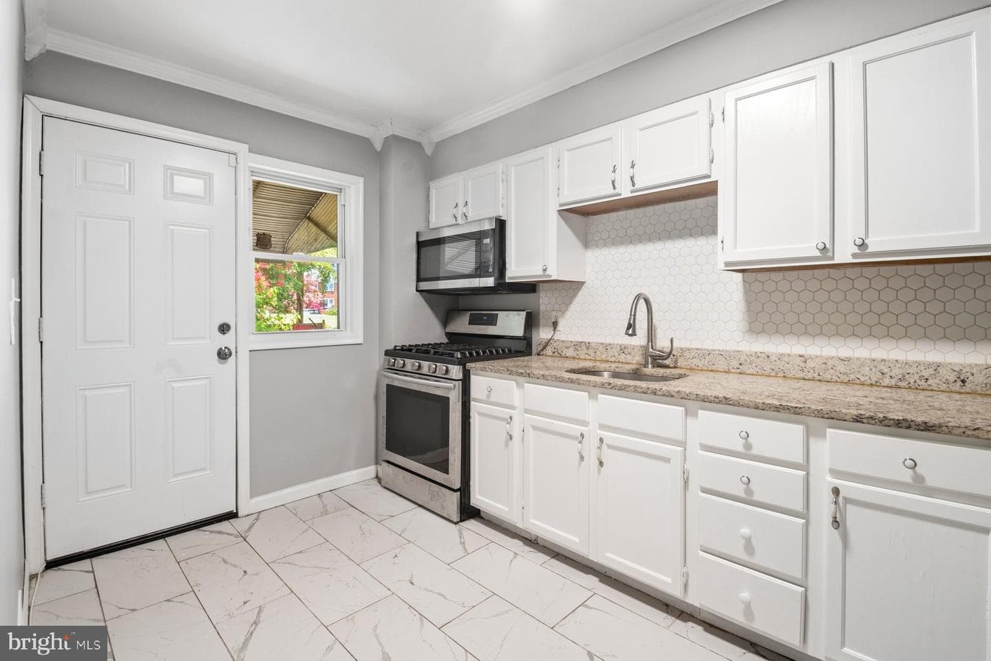 3512 Cardenas Avenue photo 8