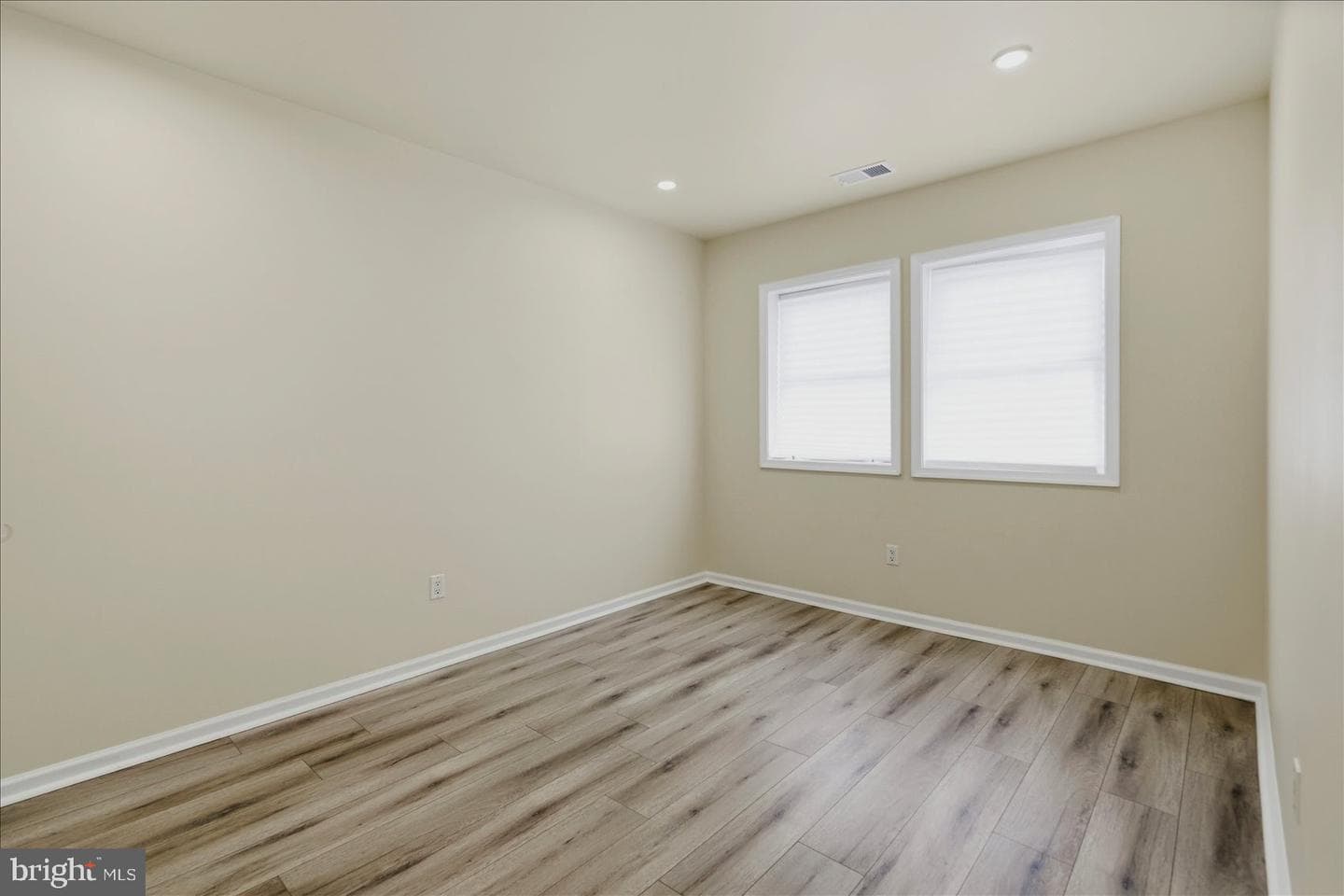 16 S Mount Olivet Lane photo 21