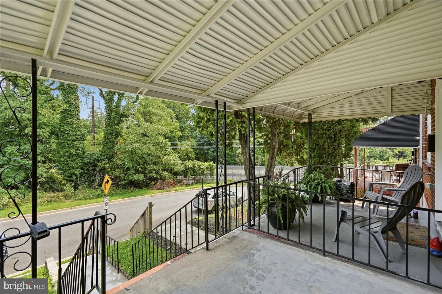 16 S Mount Olivet Lane photo 3