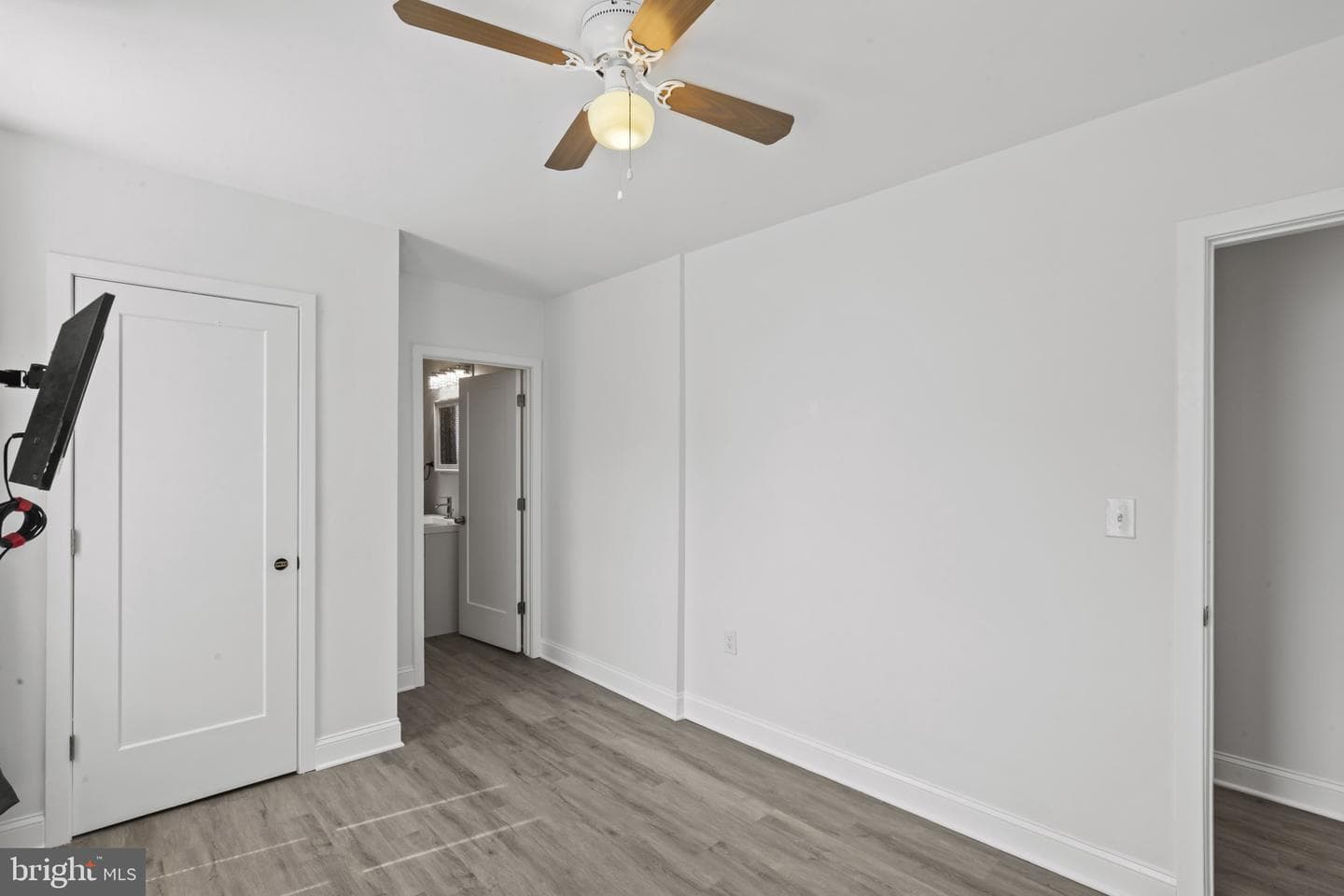 455 E Lorraine Avenue photo 23