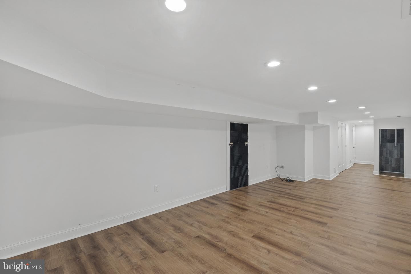 455 E Lorraine Avenue photo 40