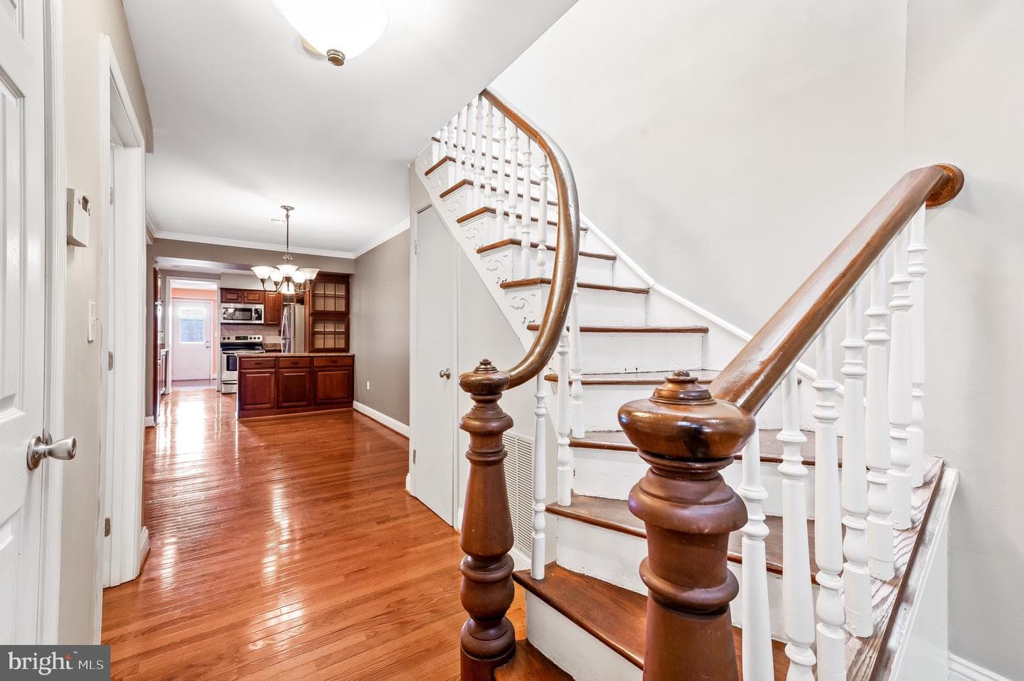 2231 Gough Street photo 8