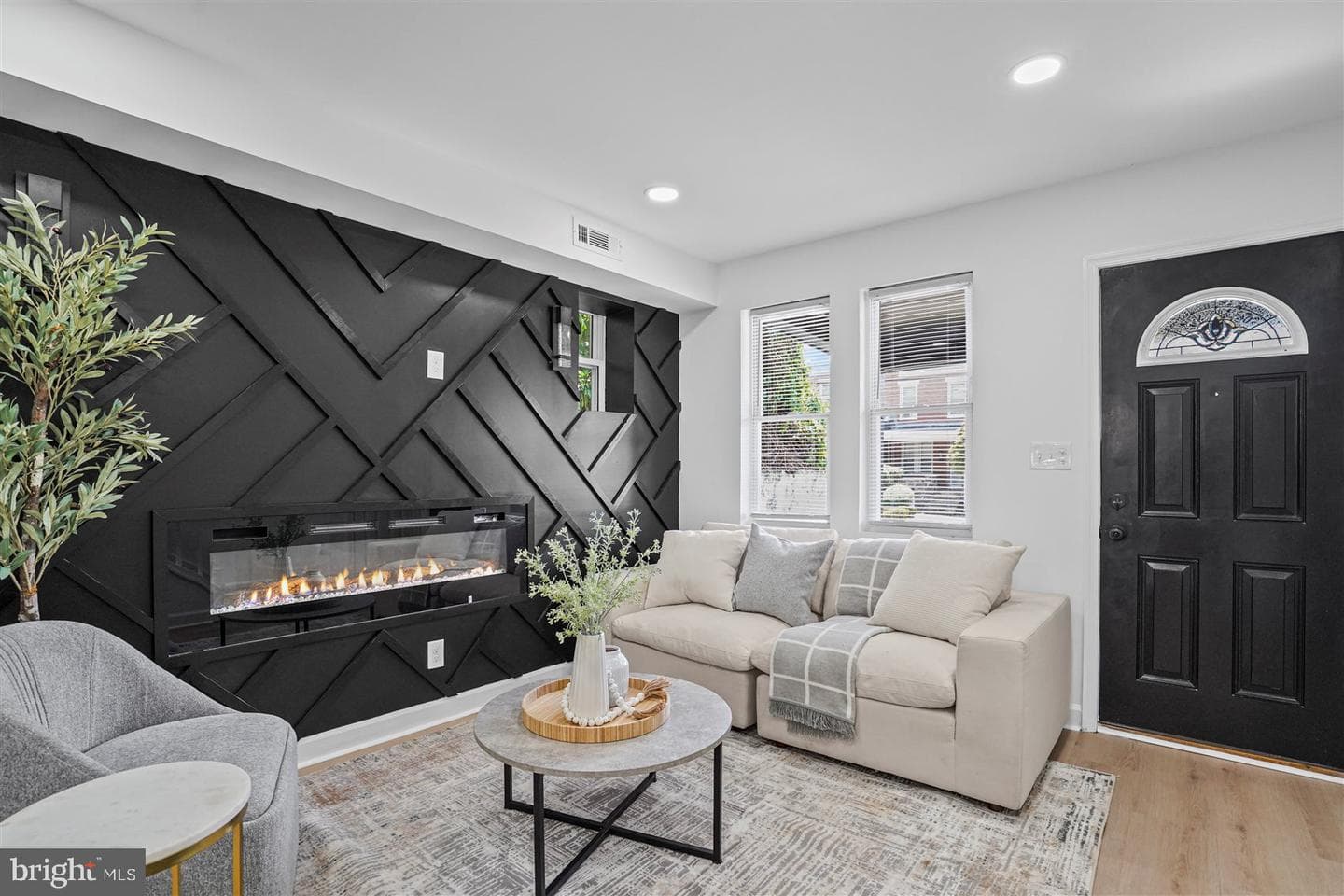 38 N Monastery Avenue photo 6